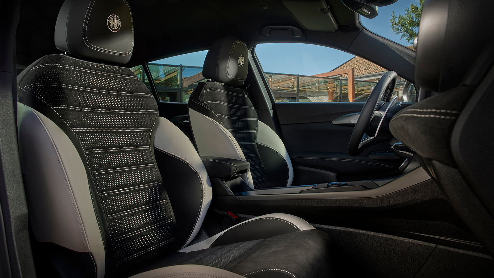 Επίσημη πρεμιέρα για την ανανεωμένη Alfa Romeo Tonale